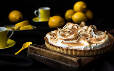 Easy desserts. Lemon-meringue pie